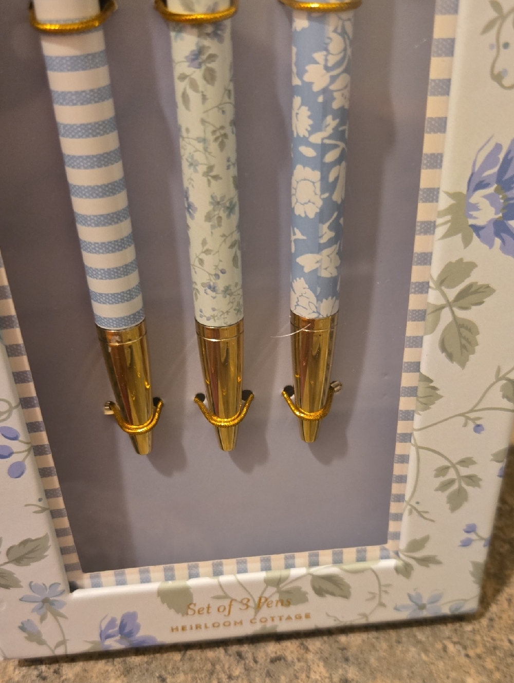 Laura Ashley Floral Ballpoint Pen Trio - White, Blue set of 3 brand new - Picture 2 of 3